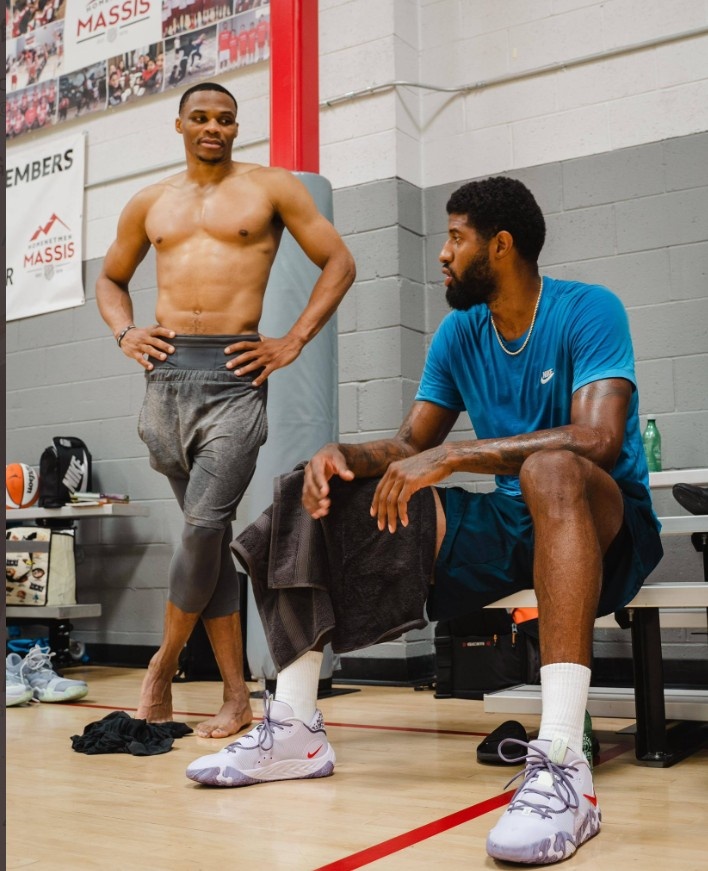 据驱动的引 据驱动的引